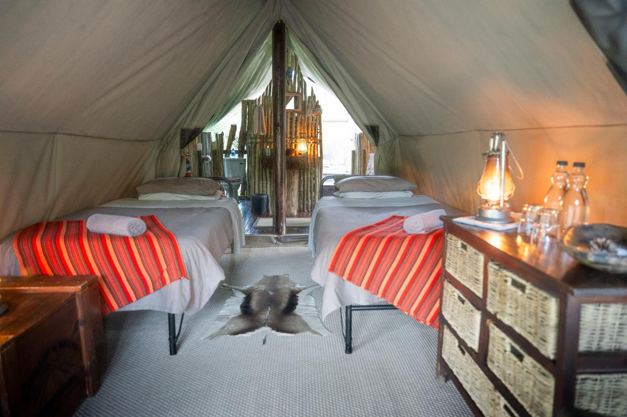 Quatermain'S 1920'S Safari Camp - Amakhala Wildreservaat Buitenkant foto